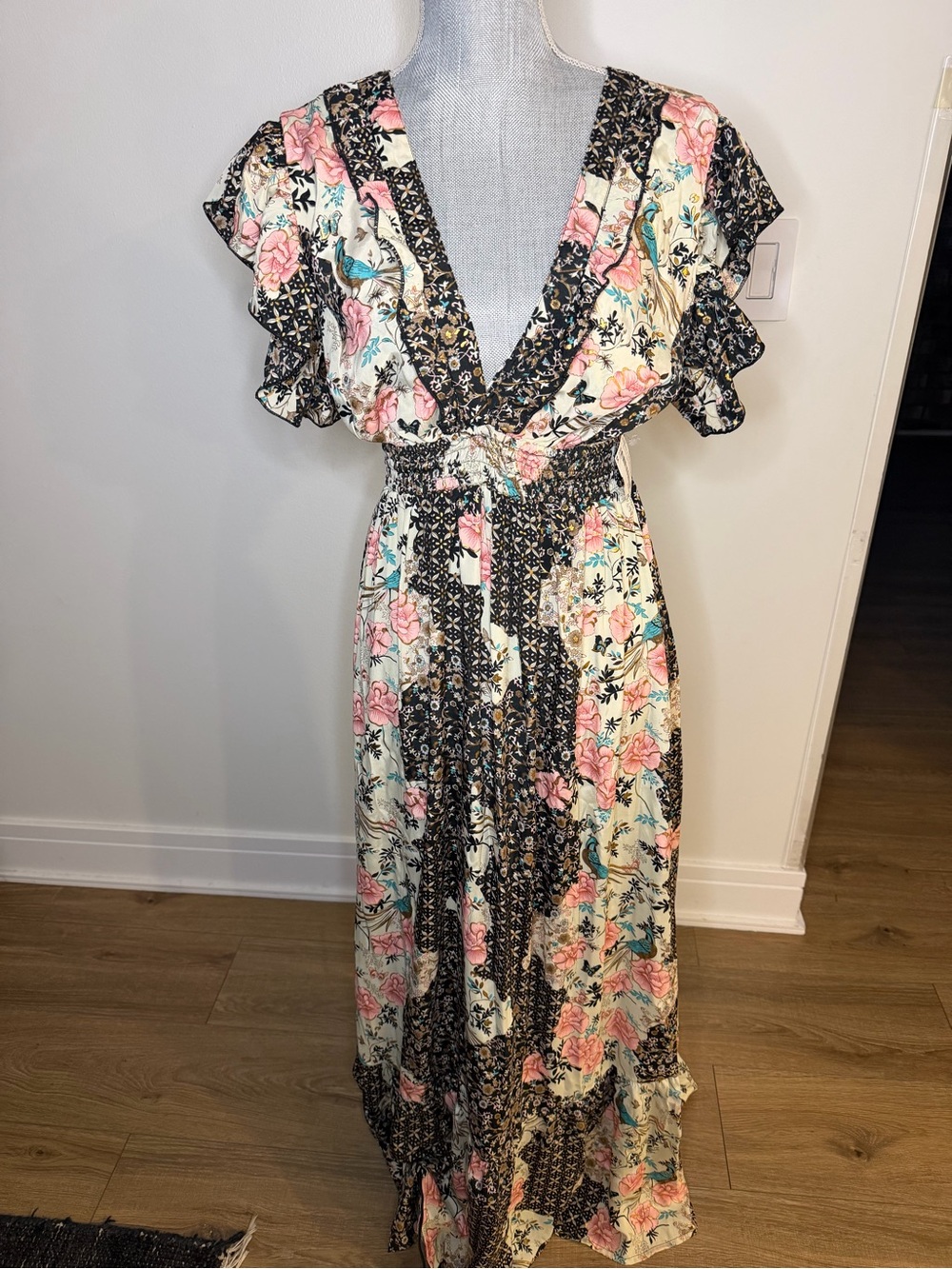 V-Neck Floral Maxi Dress in Pink & Cream